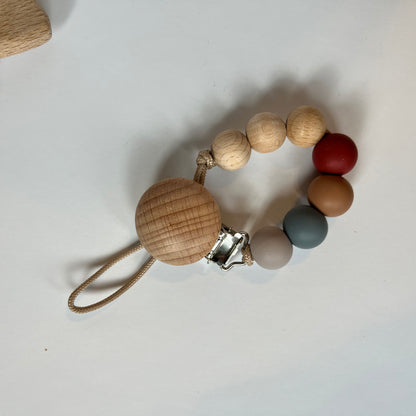 Nature style - pacifier clip with 7 beads
